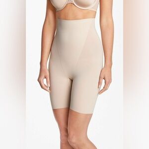 Spanx Trust Your Thinstincts High Waist Shaping Short Soft Nude Size 2X